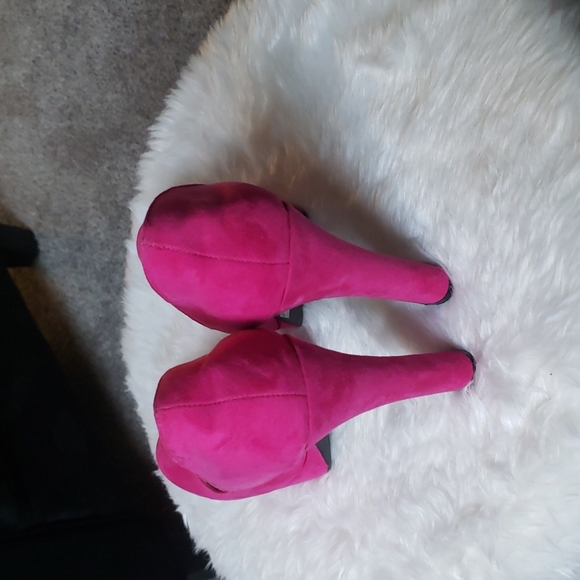 Pink stack heel size 8 - Picture 2 of 5